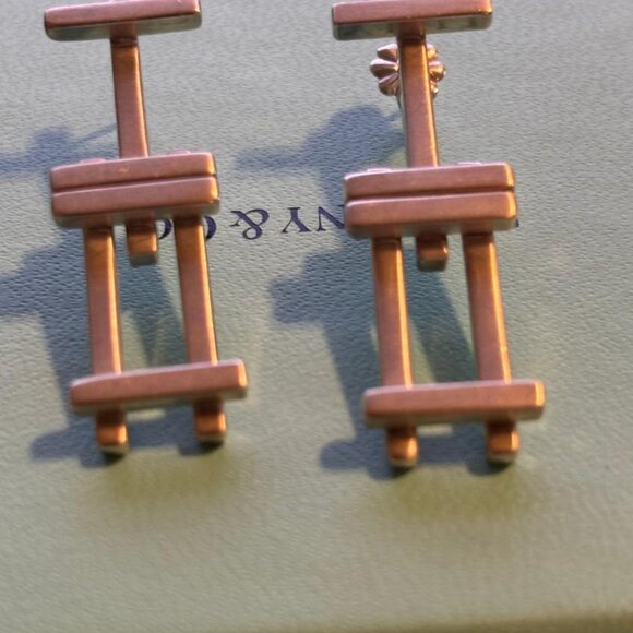Very Rare! Like New!  Tiffany & Co. Frank Gehry Sterling Silver Pierced Earrings - Picture 1 of 3